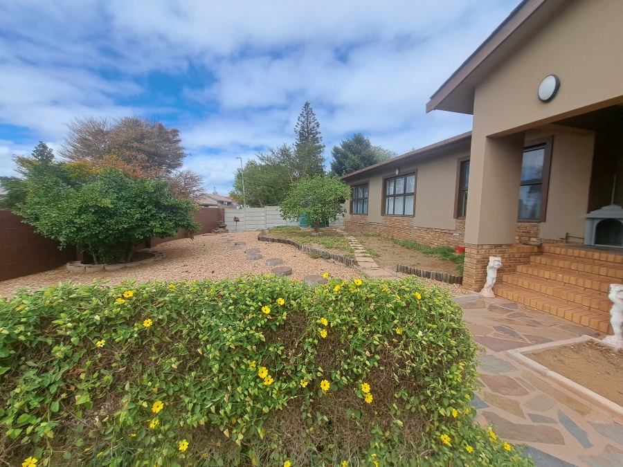 3 Bedroom Property for Sale in Vredenburg Western Cape
